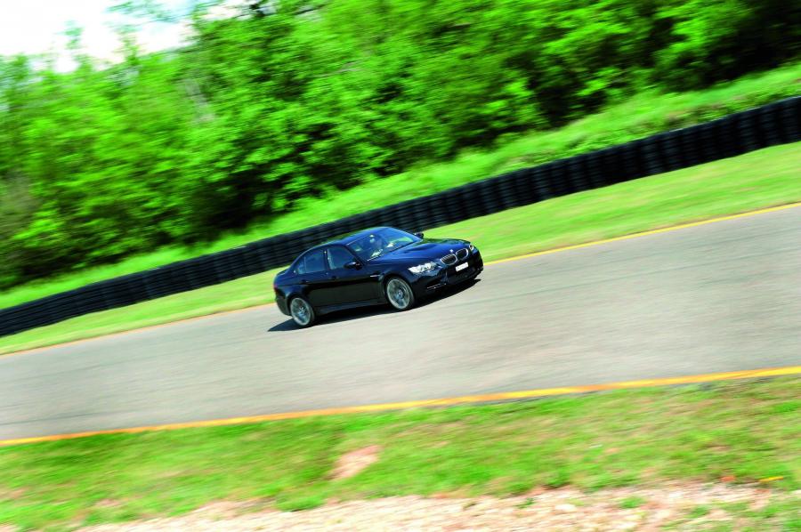  BMW M3 Sedan 2007 года  (фото 2 из 72)